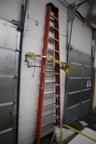 Werner 12' Fiberglass Extension Ladder, 300 lb Capacity- Auction Item