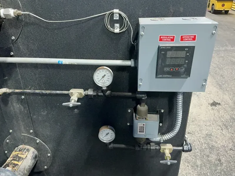PARKER BOILER CO 5,000,000 BTU/HR INPUT, 125 PSI NATURAL GAS THERMAL LIQUID HEATER  -  HT5000