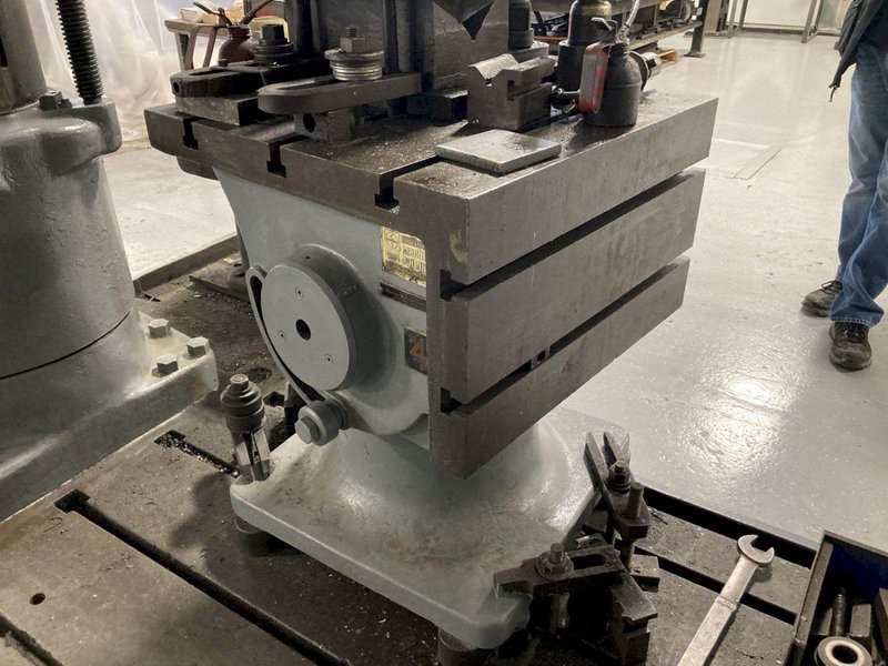 24&quot; X 24&quot; X 28&quot; CARLTON UNIVERSAL DRILL TABLE: STOCK #73905