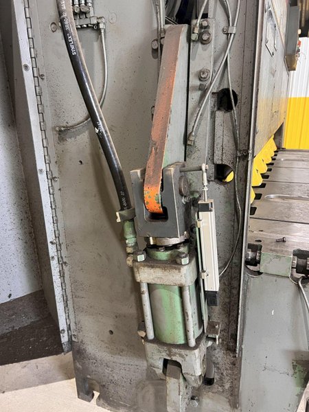 6' X 10 GAUGE CINCINNATI MODEL #135 HYDRAULIC POWER SHEAR WITH BACK GAUGE: STOCK #20791