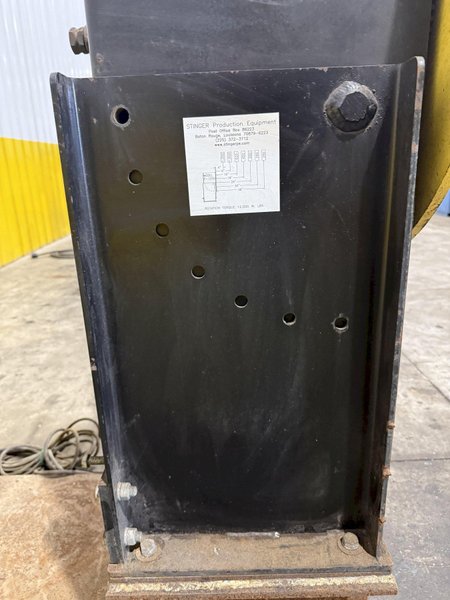 1,250 LB STINGER MODEL #P-1250 PIPE WELDING POSITIONER WITH 30" GRIPPER CHUCK: YOBRO #25216