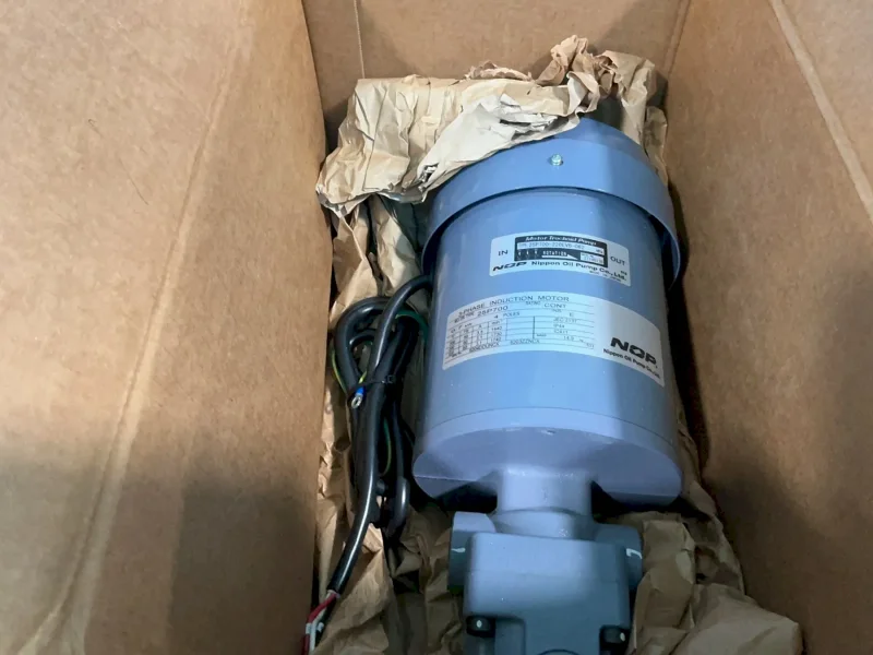 NIPPON OIL PUMP CORPORATION 0.7 KW OIL PUMP  -  25P700-220EVB-062