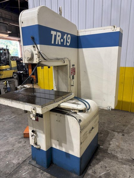 20" DOALL MODEL #2012-2H3 VERTICAL BANDSAW WITH POWER TABLE: STOCK #23564