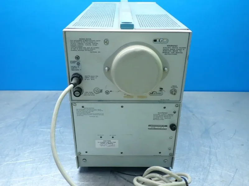 TEKTRONIX CURVE TRACER W/177 STANDARD TEST FIXTURE  -  577