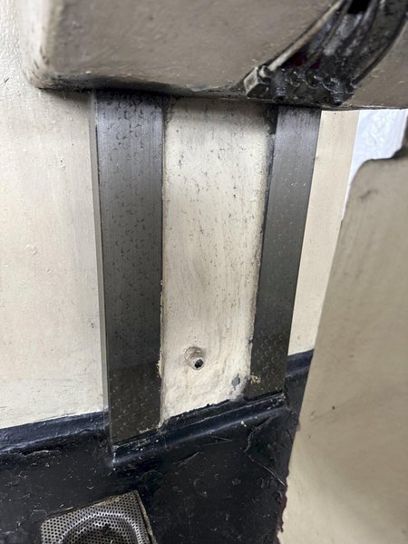 3 HP SHARP LMV VERTICAL KNEE MILL. STOCK # 0642023