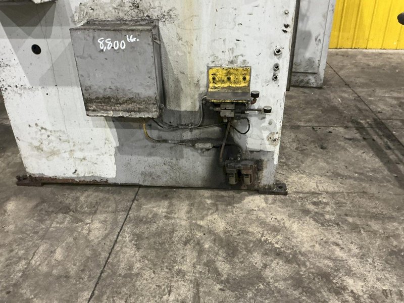 30,000 LBS X 36" PERFECTO COIL FEED LINE, COIL REEL UNCOILER &amp; STRAIGHTENER: YOBRO #24871