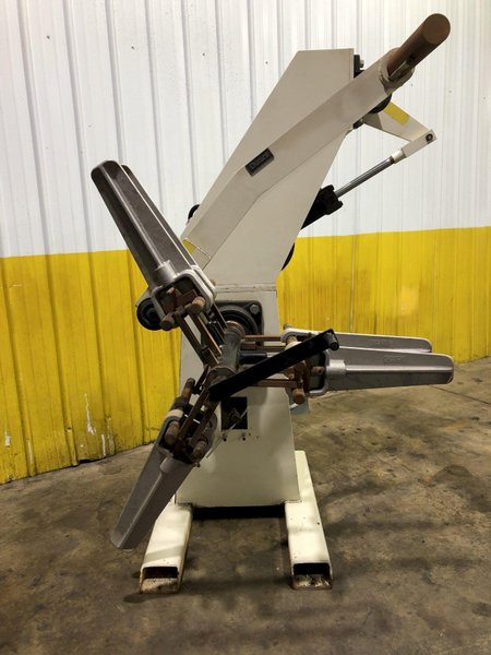 3000 LBS X 18" DURANT MODEL #D-301-SPP MOTORIZED UNCOILER / COIL REEL, NEW 2018: STOCK #17045