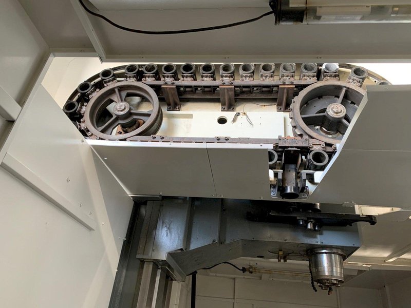 2007 MIGHTY VIPER 2100 VERTICAL MACHINING CENTER + 50 TAPER GEARED HEAD