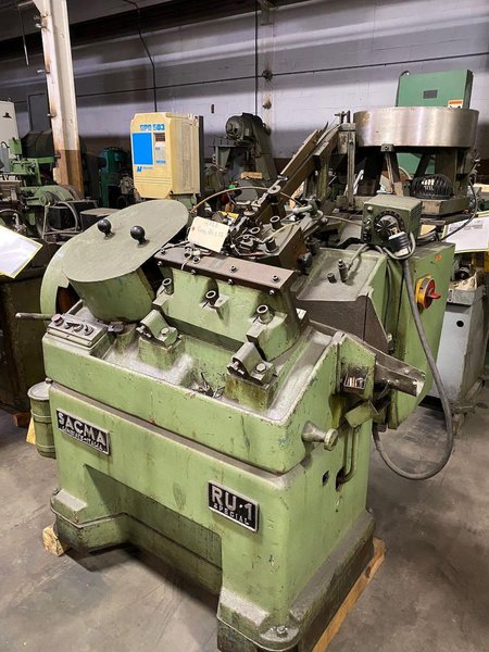 Sacma Model RU-1 Thread Roller