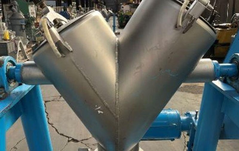 PATTERSON-KELLEY 1 CU FT CROSSFLOW TWIN SHELL BLENDER
