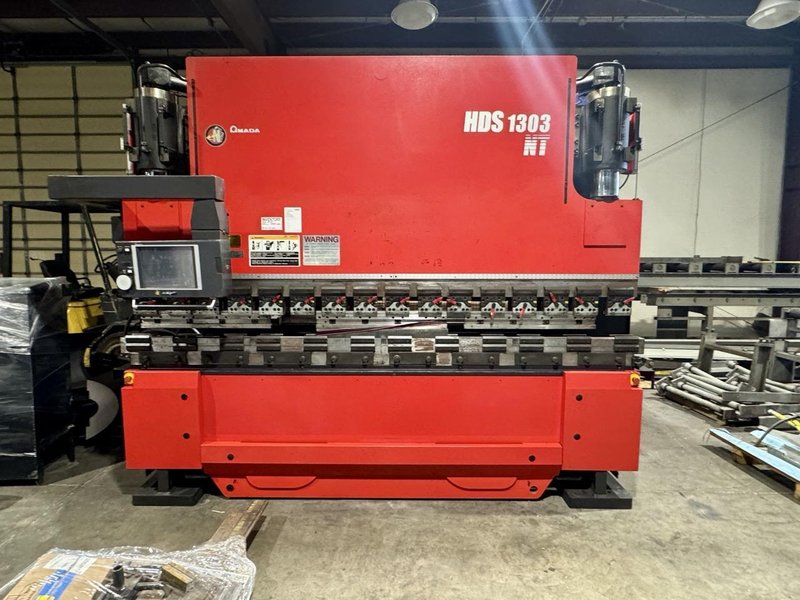 130 Ton 10′ Amada HDS 1303NT Hydraulic Press Brake, 2011 – Tooling Included