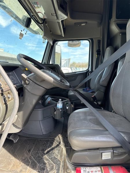 2022 Volvo VNL64T 760 4V4NC9EH2NN602669
