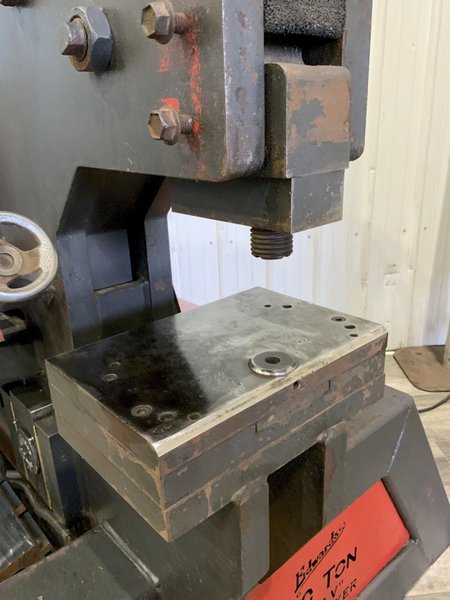 120 TON EDWARDS HYDRAULIC IRON WORKER: STOCK #81067