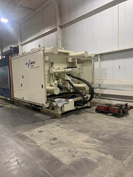 UBE Used UZ1000 Injection Molding Machine, 1000 US ton, 148 oz.