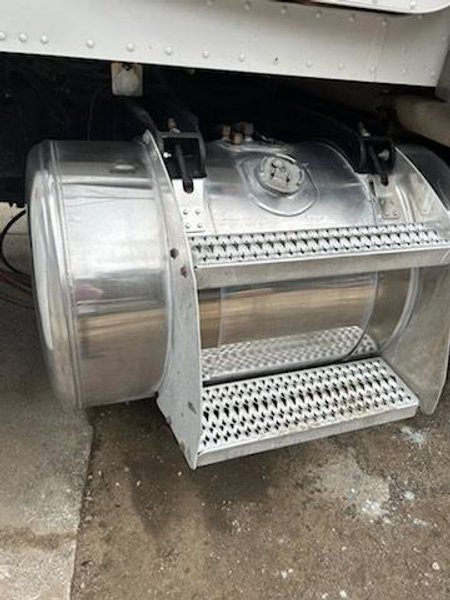 Peterbilt Dump Truck, 2011 – Paccar Engine, 226k Miles