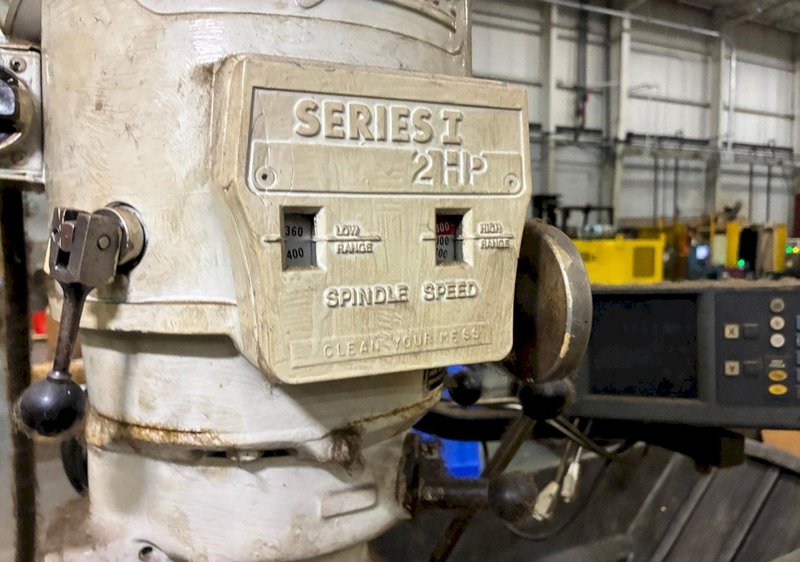 2 HP BRIDGEPORT SERIES I VERTICAL RAM TYPE MILL: YOBRO #24807