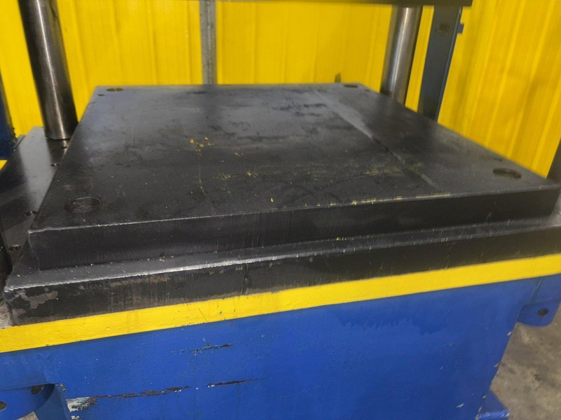 50 TON DAKE MODEL #26-262 HYDRAULIC 4 POST PRESS 14&quot; STROKE: YOBRO #24085