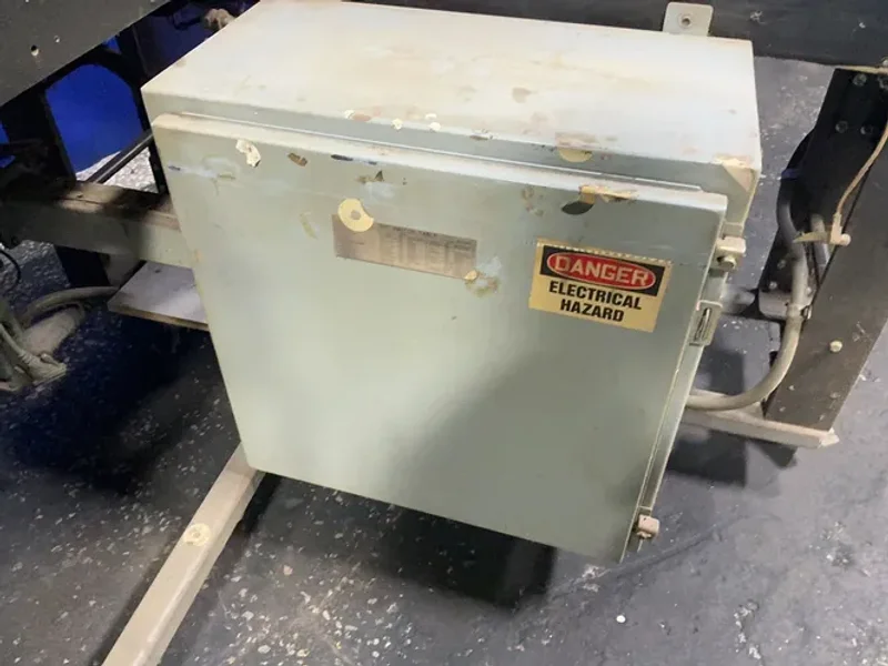 CONCEPT EQUIP CORP LABELING MACHINE