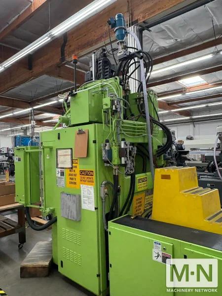 90 TON 4.6 OZ ENGEL MODEL ES330V/90VROTL VERTICAL CLAMP AND INJECTION MOLDING MACHINE MFG 2001