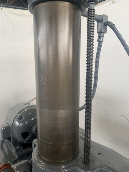 4&#039; X 9&quot; CINCINNATI-BICKFORD RADIAL ARM DRILL.STOCK # 0311023