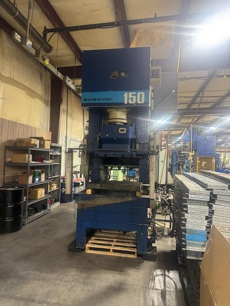 150 TON KOMATSU MODEL OBS150-3 GAP FRAME STAMPING PRESS 7.9" STROKE 1988 : YOBRO #26124
