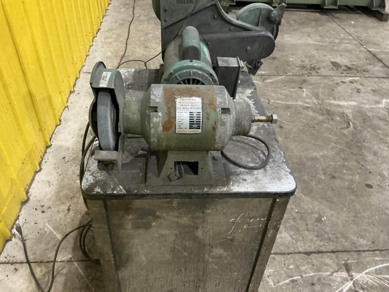 BURR KING MODEL #760 BELT SANDER &amp; CENTRAL MACHINERY MODEL #1024 DOUBLE END GRINDER ON COMMON BASE: YOBRO #24820