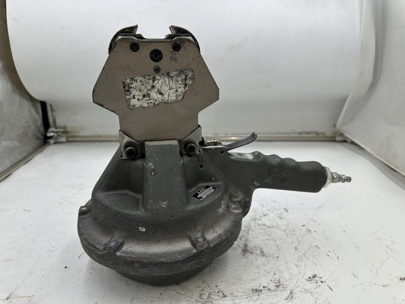 FROMM MODEL #A461 PNEUMATIC STRAPPING TOOL: YOBRO #26178