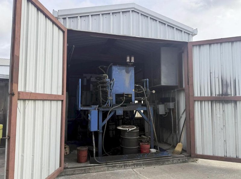 2000 TON HEAVY DUTY 4-POST HYDRAULIC PRESS. STOCK # 0543726