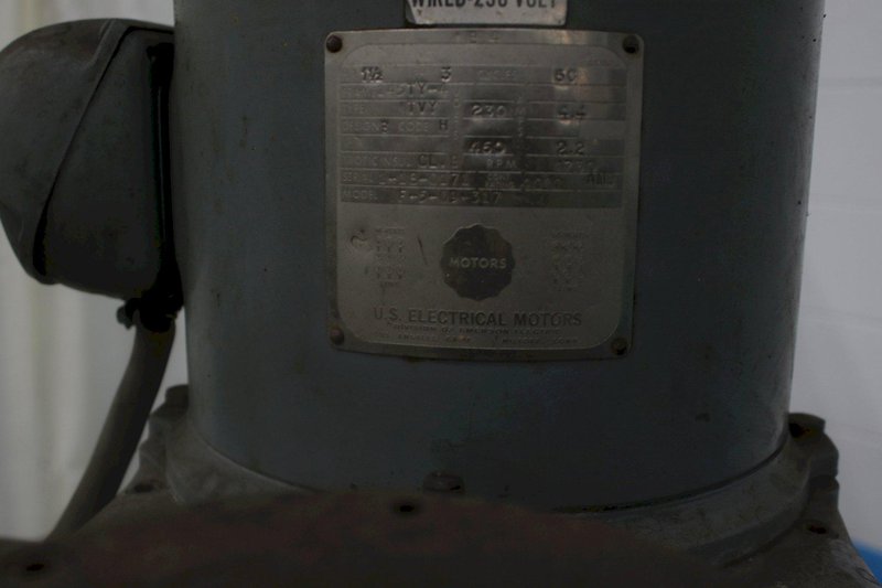 1-1/2 HP BRIDGEPORT VERTICAL RAM TYPE MILL: STOCK #75130