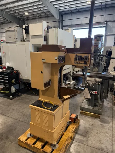 HAEGER HP6-B  6 Ton Hydraulic Insertion Press &amp; Autofeed Bowl USA #7676
