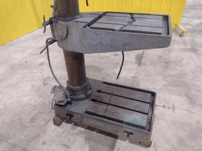 30" SUMMIT MODEL #59R GEARED HEAD DRILL PRESS WITH POWER FEED: STOCK #20753