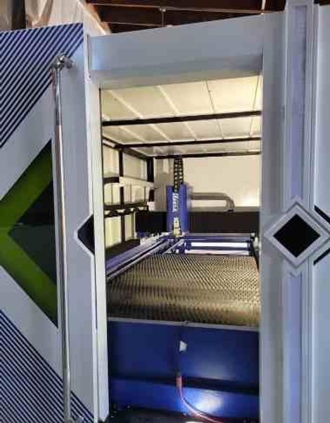 6,000 Watt Eagle LF-1530 Fiber IPG laser, 2025 – 6′ x 12′ Shuttle Tables, Brand New