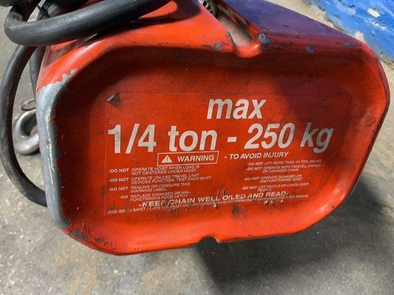 CM 1/4 TON ELECTRIC CHAIN HOIST   -  WB