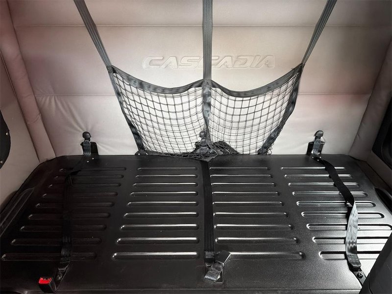 2020 Freightliner Cascadia 1FUJHHDV5LLLC1671