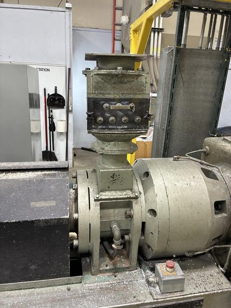 4-1/2″ Plastics Extruder – 24:1 L/D, 150 HP,  Melt Pump, Mixing Screws