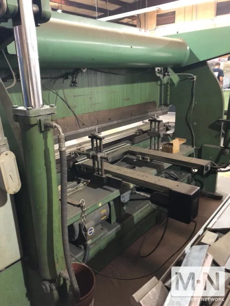 100 Ton Accurpess 710010 Hydraulic Press Brake, 1985