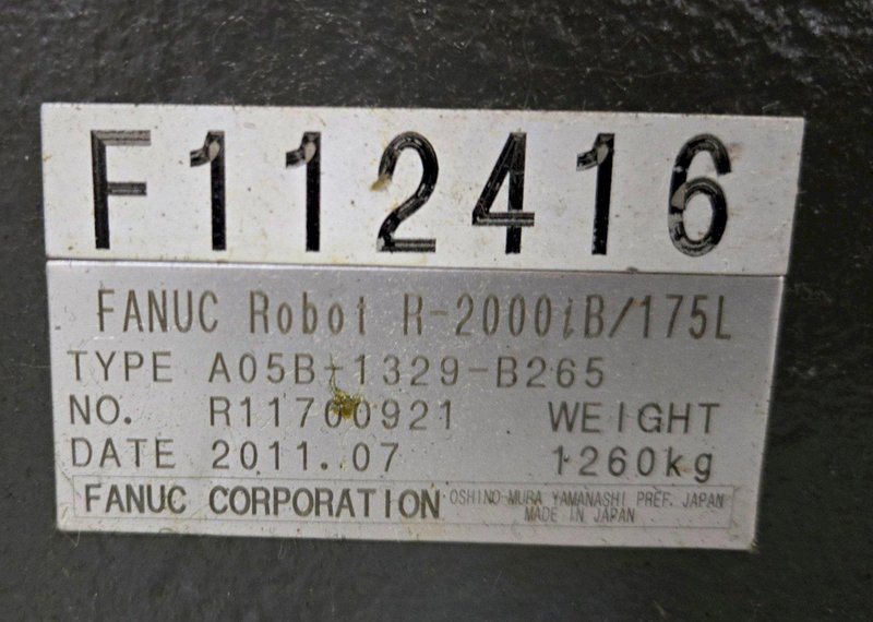 FANUC R2000IB/175L ROBOT ONLY DAMAGED CONNECTOR USED