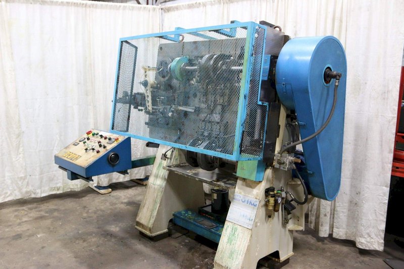 .197&#039; X 9.84&#039; OMCG MODEL PGU-250 VERTICAL WIRE MULTI SLIDE: STK 69677