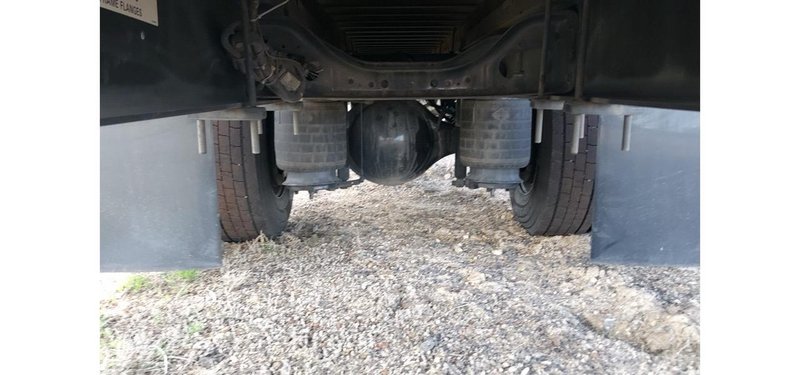 International 4300 SBA Box/Service Truck, 2018