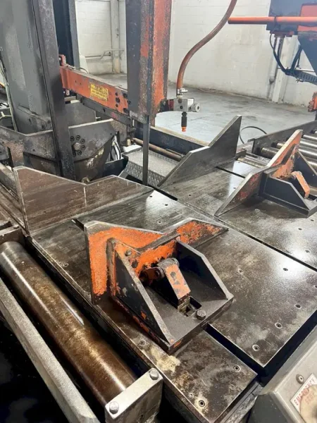 USED HEM 18" X 24" FULLY AUTOMATIC TILT FRAME VERTICAL BANDSAW MODEL VT120 HA-60 TS, Year: 2012