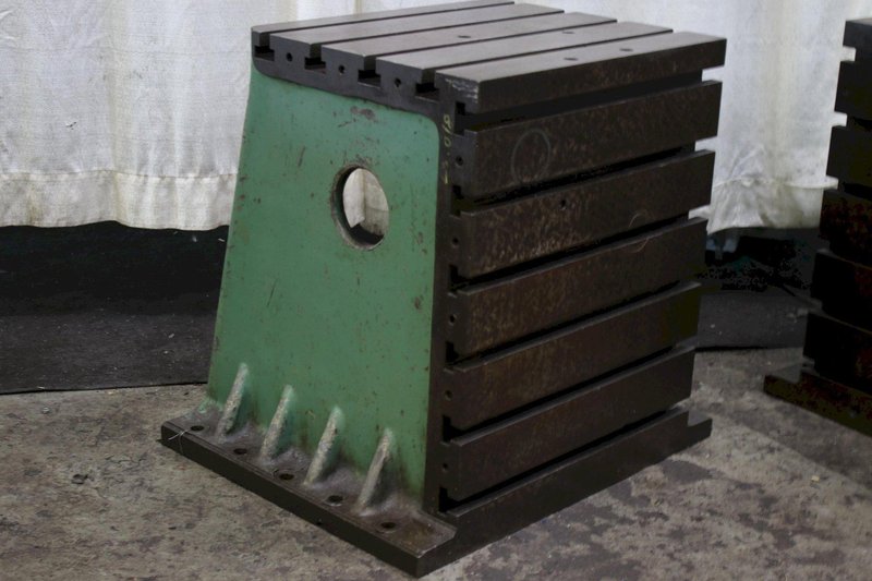 1 SET OF DEVLIEG 20-1/2&quot; X 25&quot; T SLOTTED ANGLE PLATES: STOCK #75545