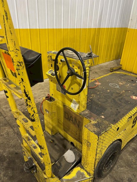 36 VOLT CUSHMAN MODEL #898361 STOCK CHASER/TUGGER CART: YOBRO #24664