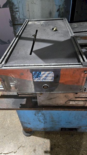UNKNOWN Automatic Bandsaw AS-IS