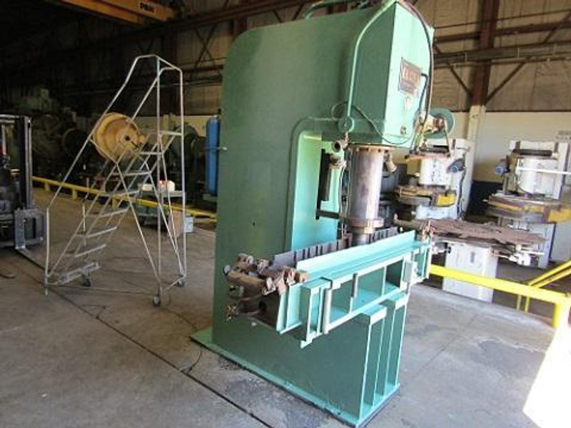 100 TON ELMES HYDRAULIC STRAIGHTENING PRESS