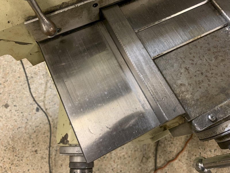 Acer Model 4EVS Variable Speed Vertical Mill