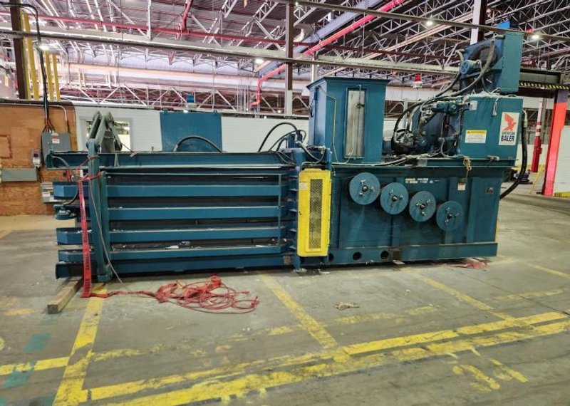 30" X 29" AMERICAN Model #3029730P HORIZONTAL AUTO TIE BALER : YOBRO 26346
