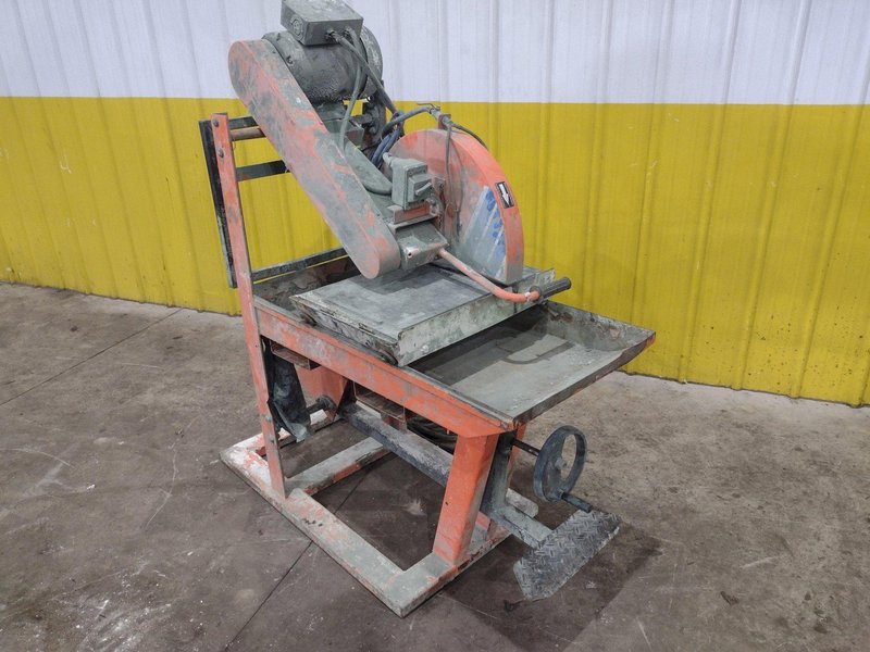 7.5 HP X 20" NORTON CLIPPER BLOCKBUSTER WET BRICK AND BLOCK SAW: YOBRO #25033