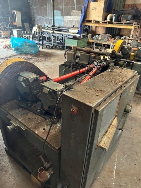 #35 TESKER THREAD ROLLING MACHINE