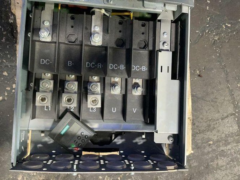 Siemens 75 Kw Micromaster 430 Variable Frequency Drive - 6se6430-2ud37-5fa0