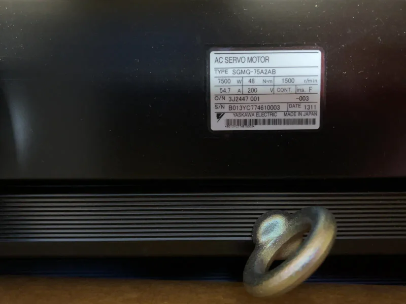 YASKAWA ELECTRIC 7500 W AC SERVO MOTOR   -  SGMG-75A2AB